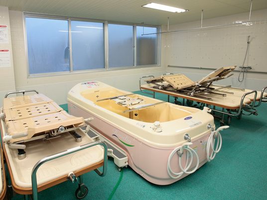 機械浴室  
