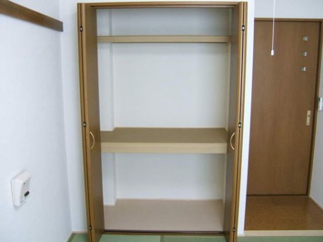 収納スペースのある部屋