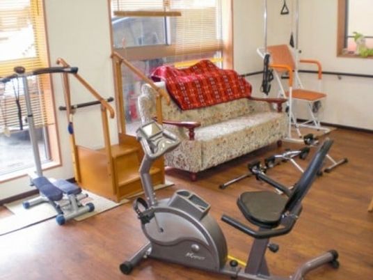 運動器具が揃った部屋