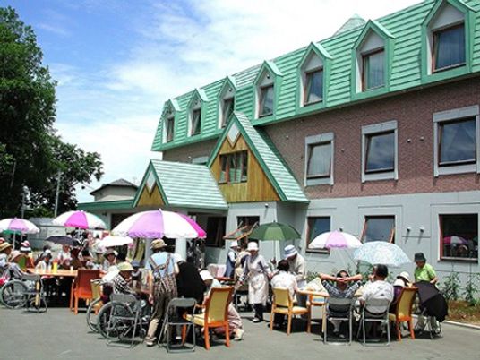 屋外イベント開催中庭