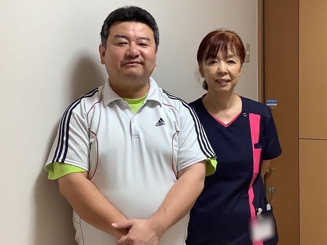 笑顔のスタッフの姿 スタッフイメージ 温かい雰囲気のスタッフが、入居者へのサポートを丁寧に行っています。和やかな職場です。
