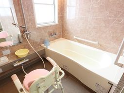 快適な介護用浴室