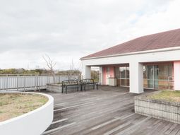 広々とした開放的なテラス