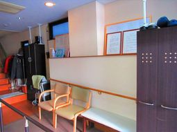 エントランスの待合スペース