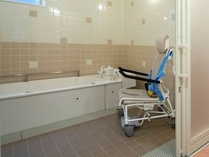浴室の介護用椅子  