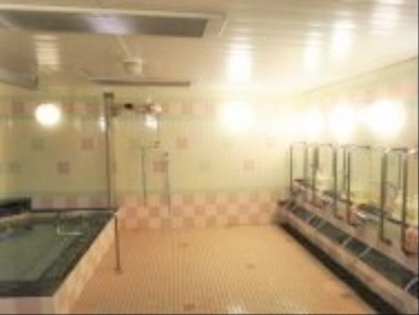ゆったり浴槽の洗い場