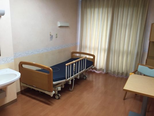 ベッドのある居室