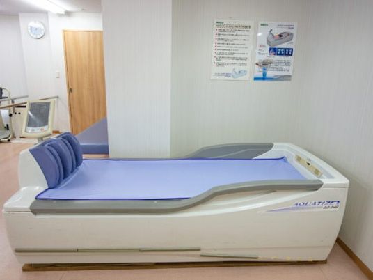機械浴の浴槽  