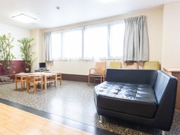 ラウンジの快適な空間