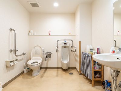バリアフリーのトイレ設備