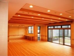 明るい空間の多目的室
