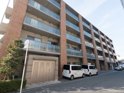 多階建て施設外観