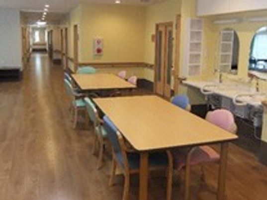 明るいダイニングルーム