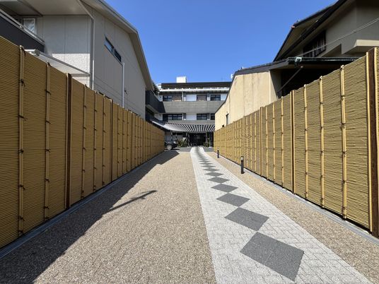 広い通路