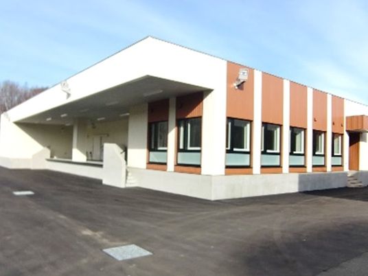外観の建物正面  