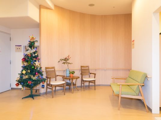 暖かみのある休憩スペース