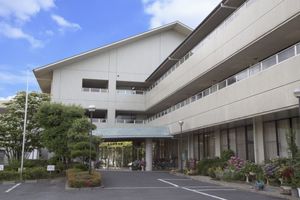 開放的な施設外観