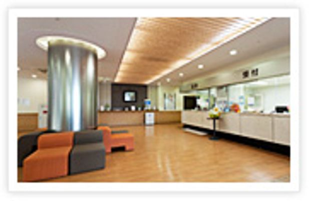 落ち着いた雰囲気のロビー