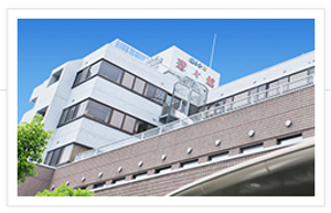 明るい建物の外観
