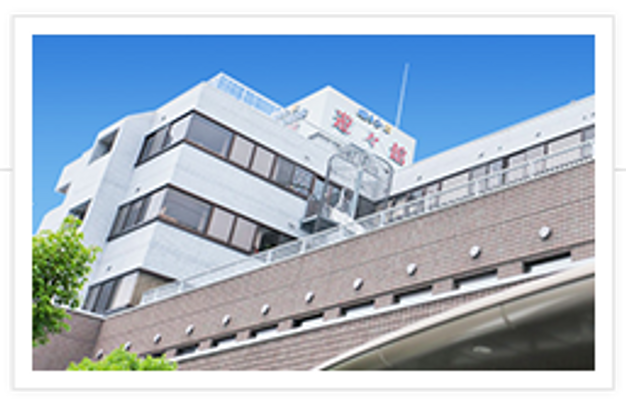 明るい建物の外観