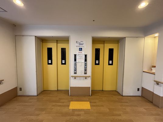 エレベーターホール