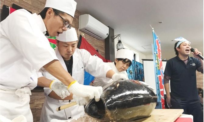 共有スペースでの料理イベント