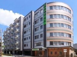 快適な大型の建物外観