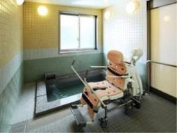 バリアフリーの浴室設備