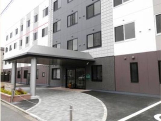 建物エントランス外観
