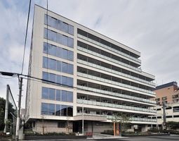 モダンな建物外観