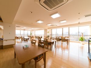 明るいレストラン風食堂