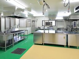 清潔なキッチン設備