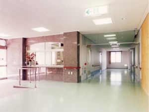 広々とした廊下