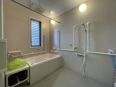職員用の整備浴室