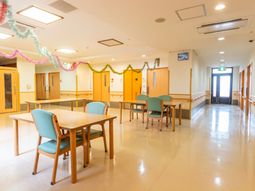 広々とした廊下