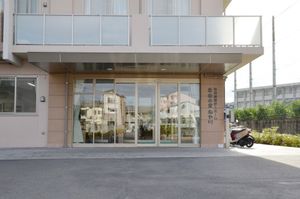 建物のエントランス