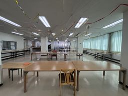 装飾された広間
