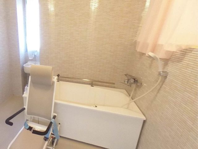 使いやすい浴室 浴室 安全に配慮された浴室です。誰もが快適に使える設計になっています。