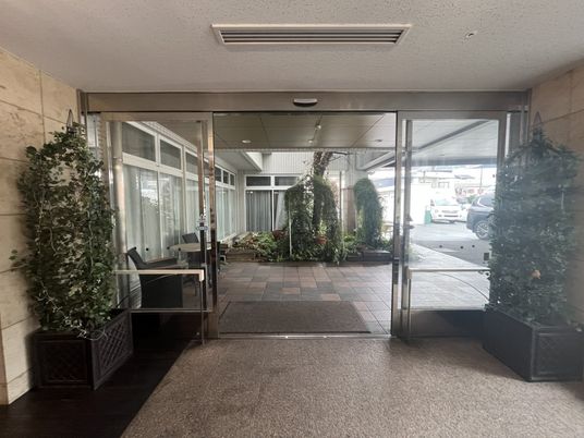 広々としたエントランス
