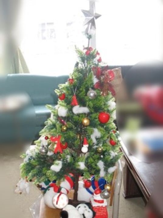 装飾されたクリスマスツリー