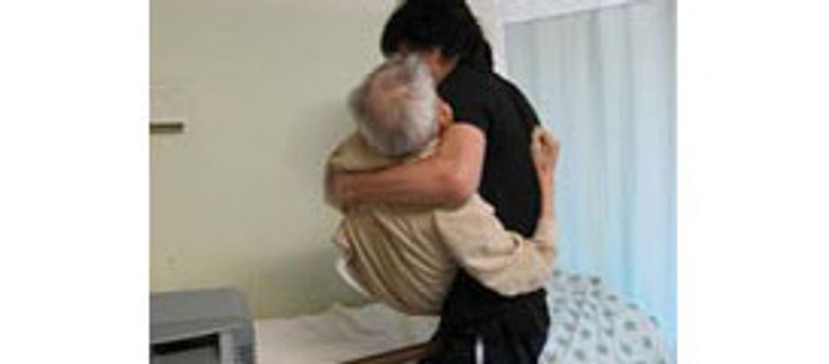 人を支える場面