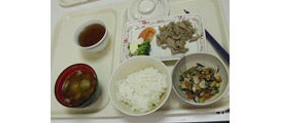 おいしい食事が並ぶ食堂