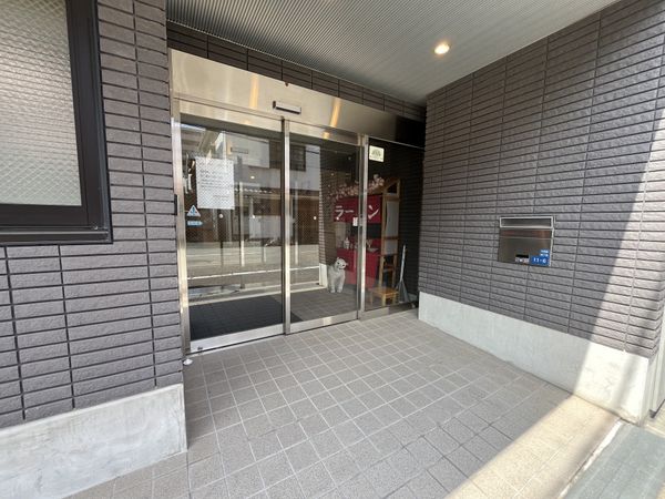 広々としたエントランス