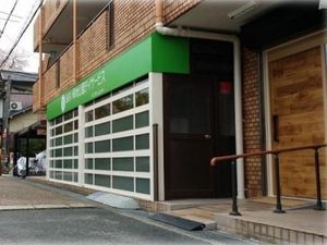 出入口の外観