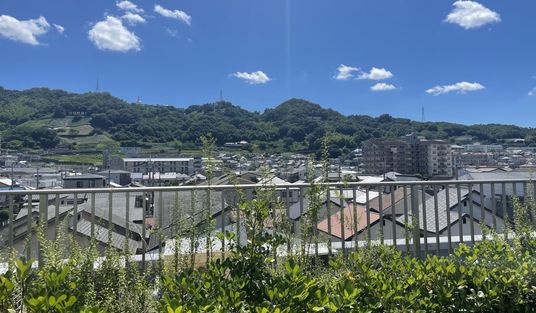 自然が見渡せるバルコニー
