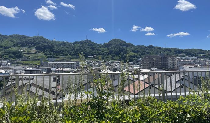 自然が見渡せるバルコニー