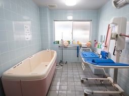 清潔な浴室設備