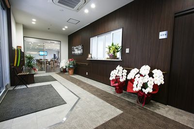 花のある入口