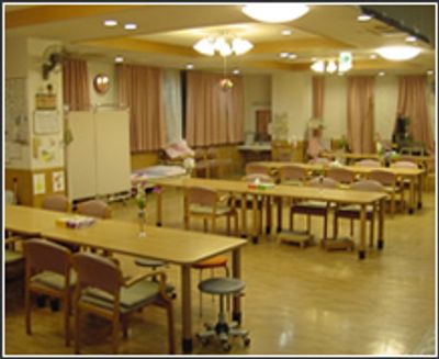 広々としたダイニングルーム