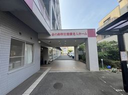 広いエントランス